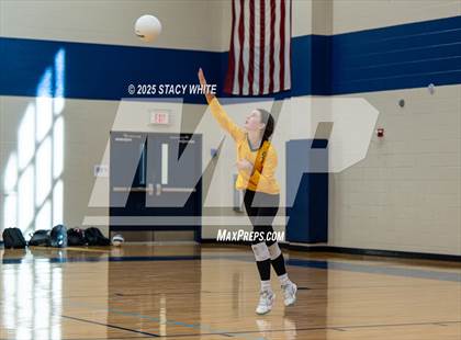 Thumbnail 1 in JV: Shorecrest Prep @ Out-of-Door Academy photogallery.