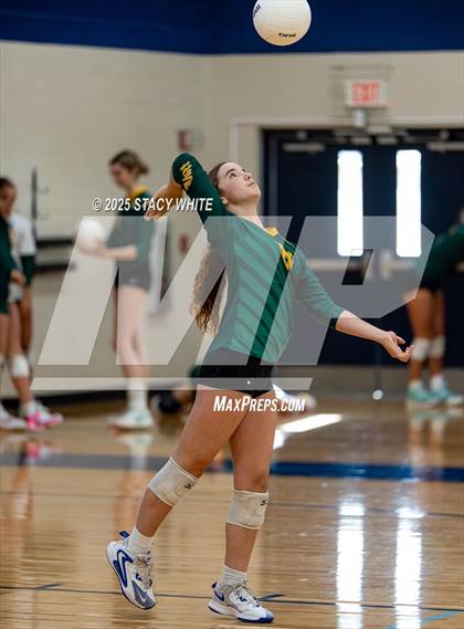 Thumbnail 2 in JV: Shorecrest Prep @ Out-of-Door Academy photogallery.