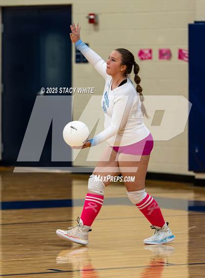 Thumbnail 1 in JV: Shorecrest Prep @ Out-of-Door Academy photogallery.