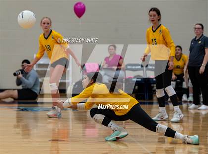 Thumbnail 3 in JV: Shorecrest Prep @ Out-of-Door Academy photogallery.