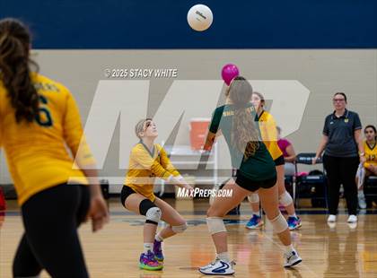 Thumbnail 3 in JV: Shorecrest Prep @ Out-of-Door Academy photogallery.