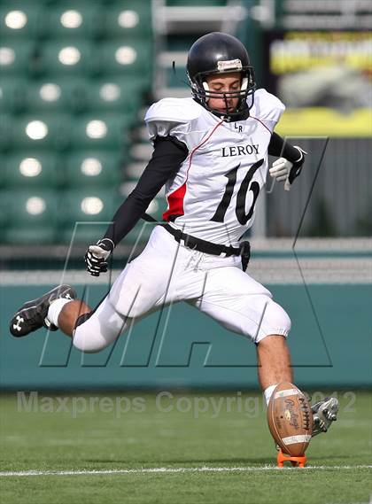 Thumbnail 3 in Hornell vs. Le Roy (NYSPHSAA Section 5 Class C Final) photogallery.