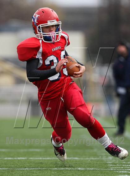 Thumbnail 2 in Hornell vs. Le Roy (NYSPHSAA Section 5 Class C Final) photogallery.