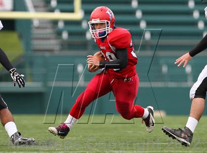 Thumbnail 1 in Hornell vs. Le Roy (NYSPHSAA Section 5 Class C Final) photogallery.