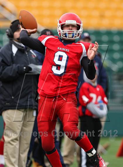 Thumbnail 3 in Hornell vs. Le Roy (NYSPHSAA Section 5 Class C Final) photogallery.