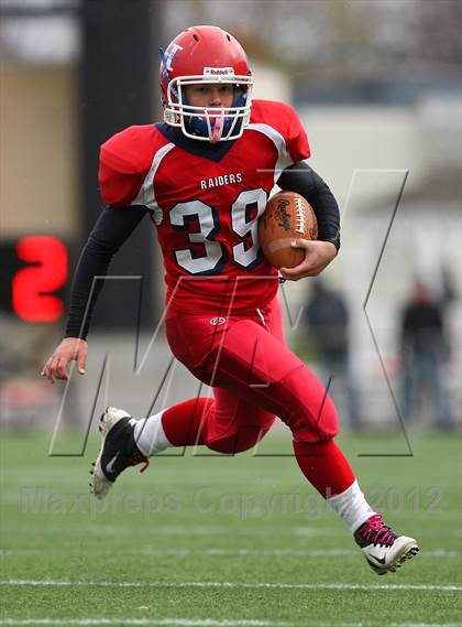 Thumbnail 1 in Hornell vs. Le Roy (NYSPHSAA Section 5 Class C Final) photogallery.
