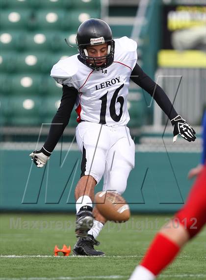 Thumbnail 2 in Hornell vs. Le Roy (NYSPHSAA Section 5 Class C Final) photogallery.