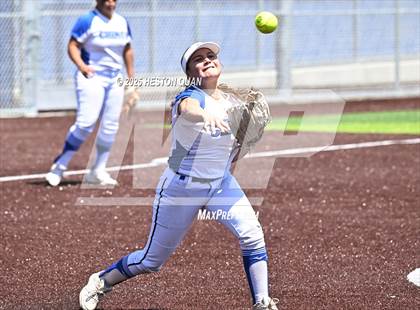 Thumbnail 2 in Beckman vs. Chino (La Mirada Classic) photogallery.