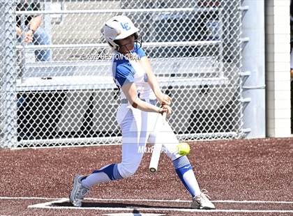 Thumbnail 2 in Beckman vs. Chino (La Mirada Classic) photogallery.