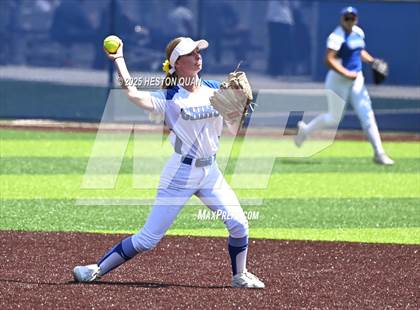 Thumbnail 1 in Beckman vs. Chino (La Mirada Classic) photogallery.