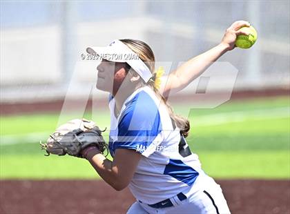 Thumbnail 2 in Beckman vs. Chino (La Mirada Classic) photogallery.