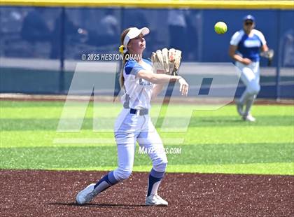 Thumbnail 3 in Beckman vs. Chino (La Mirada Classic) photogallery.