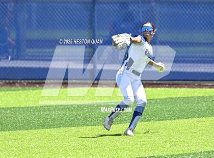 Thumbnail 3 in Beckman vs. Chino (La Mirada Classic) photogallery.
