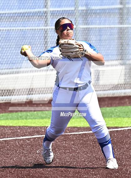Thumbnail 2 in Beckman vs. Chino (La Mirada Classic) photogallery.