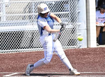 Thumbnail 3 in Beckman vs. Chino (La Mirada Classic) photogallery.
