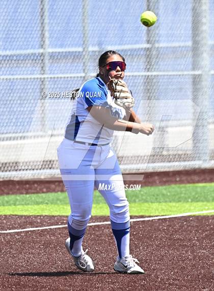 Thumbnail 1 in Beckman vs. Chino (La Mirada Classic) photogallery.