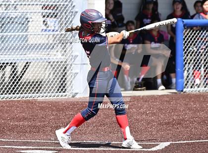 Thumbnail 2 in Beckman vs. Chino (La Mirada Classic) photogallery.