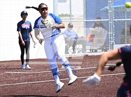Thumbnail 2 in Beckman vs. Chino (La Mirada Classic) photogallery.