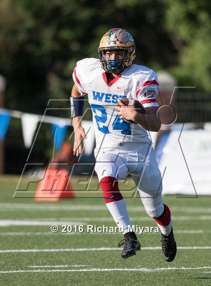 Thumbnail 2 in New Hampshire East-West All-Star Game  photogallery.