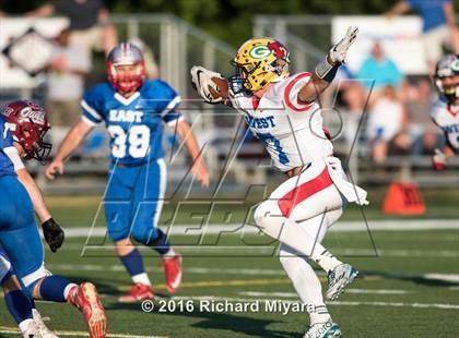 Thumbnail 2 in New Hampshire East-West All-Star Game  photogallery.