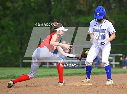 Thumbnail 1 in Conard @ Glastonbury photogallery.