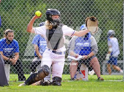 Thumbnail 1 in Conard @ Glastonbury photogallery.