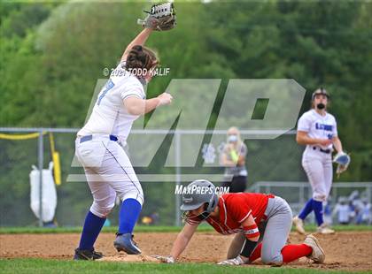 Thumbnail 1 in Conard @ Glastonbury photogallery.