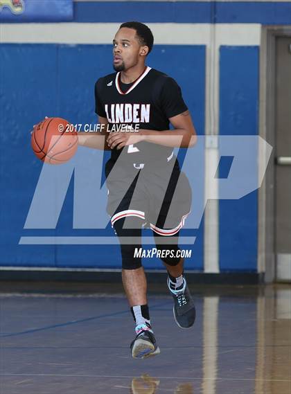 Thumbnail 3 in Linden vs Northwood Academy (2017 Rotary Roundball Classic) photogallery.