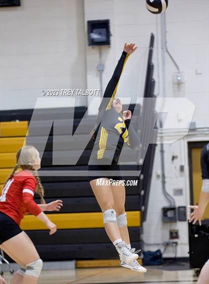 Thumbnail 2 in Brighton @ Honeoye Falls-Lima photogallery.