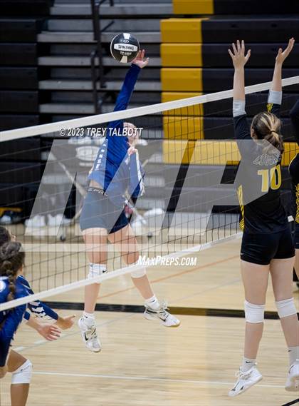 Thumbnail 3 in Brighton @ Honeoye Falls-Lima photogallery.