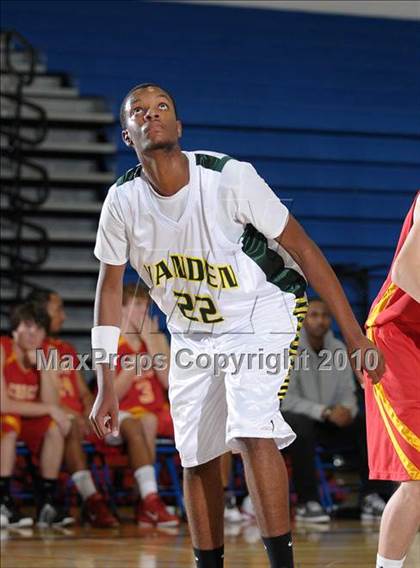 Thumbnail 1 in Chico vs. Vanden (Les Curry Invitational) photogallery.
