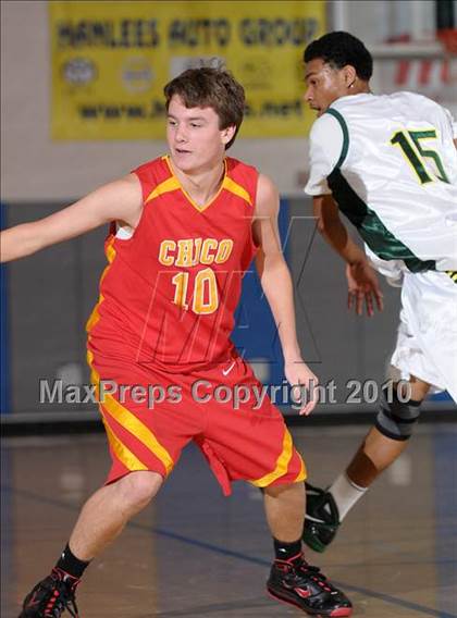 Thumbnail 2 in Chico vs. Vanden (Les Curry Invitational) photogallery.