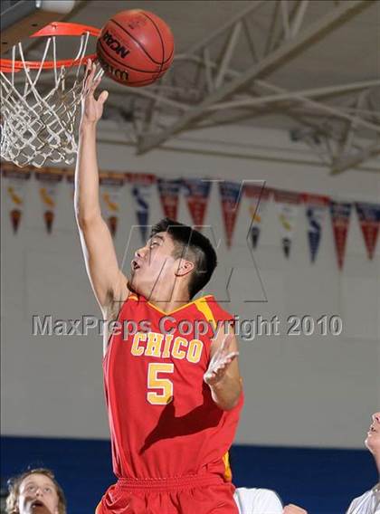 Thumbnail 2 in Chico vs. Vanden (Les Curry Invitational) photogallery.