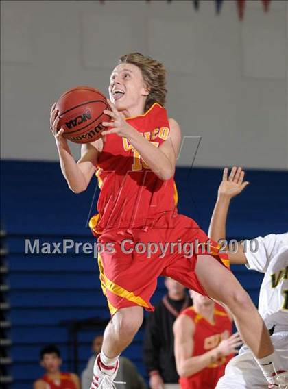 Thumbnail 1 in Chico vs. Vanden (Les Curry Invitational) photogallery.