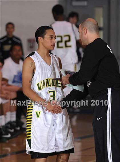 Thumbnail 1 in Chico vs. Vanden (Les Curry Invitational) photogallery.