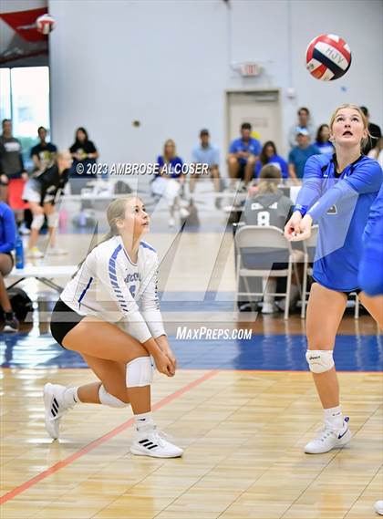 Thumbnail 1 in Episcopal vs St Francis Episcopal (CHSM Invitational Tournament) photogallery.
