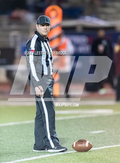 Thumbnail 1 in Brackett vs. Pettus (UIL 2A D2 Bi-District Playoffs) photogallery.