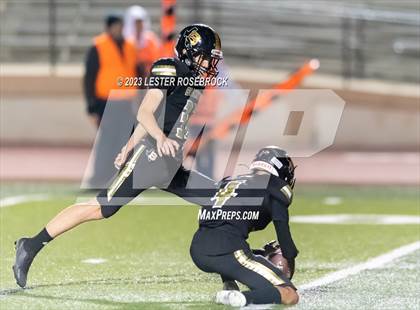Thumbnail 1 in Brackett vs. Pettus (UIL 2A D2 Bi-District Playoffs) photogallery.