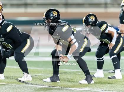 Thumbnail 1 in Brackett vs. Pettus (UIL 2A D2 Bi-District Playoffs) photogallery.