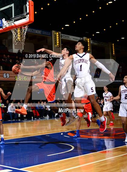 Thumbnail 3 in Archbishop Stepinac vs. St. Raymond Boys (Slam Dunk Tournament) photogallery.