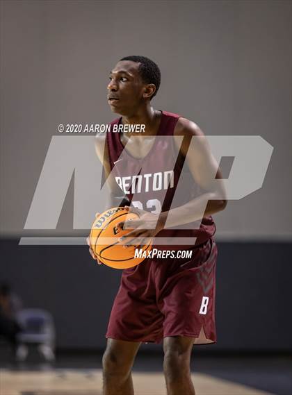 Thumbnail 1 in Benton vs. Warren photogallery.