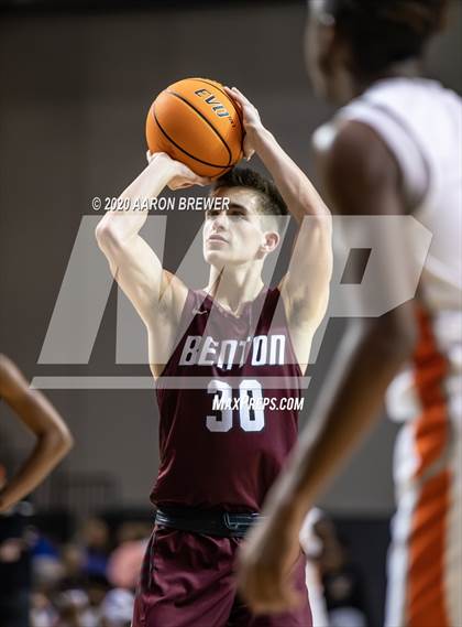 Thumbnail 1 in Benton vs. Warren photogallery.