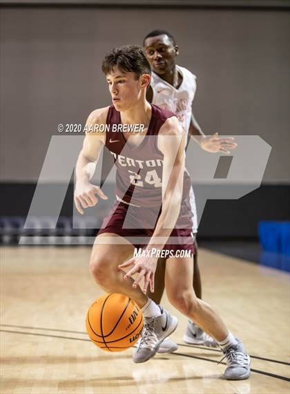 Thumbnail 1 in Benton vs. Warren photogallery.