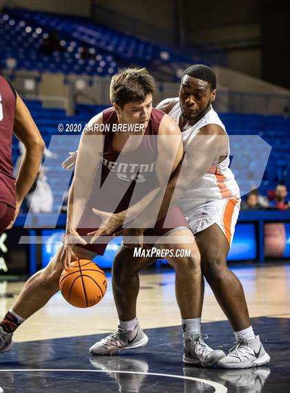 Thumbnail 2 in Benton vs. Warren photogallery.
