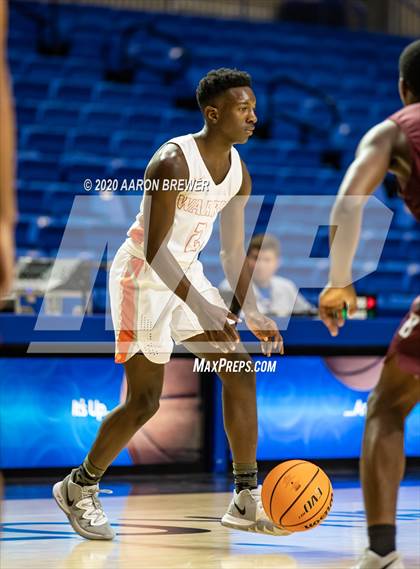 Thumbnail 3 in Benton vs. Warren photogallery.