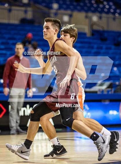 Thumbnail 2 in Benton vs. Warren photogallery.