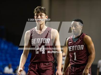 Thumbnail 3 in Benton vs. Warren photogallery.