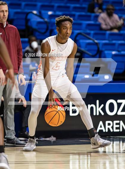 Thumbnail 3 in Benton vs. Warren photogallery.