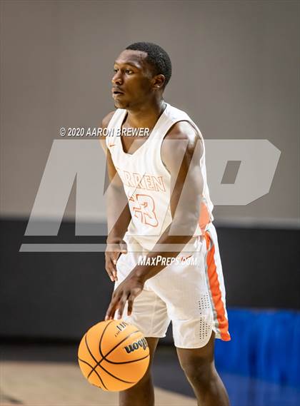 Thumbnail 2 in Benton vs. Warren photogallery.
