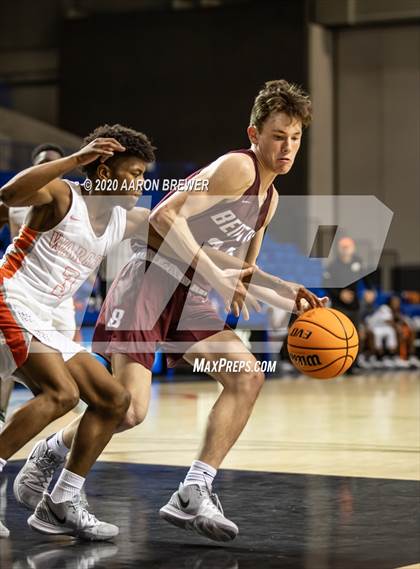 Thumbnail 3 in Benton vs. Warren photogallery.